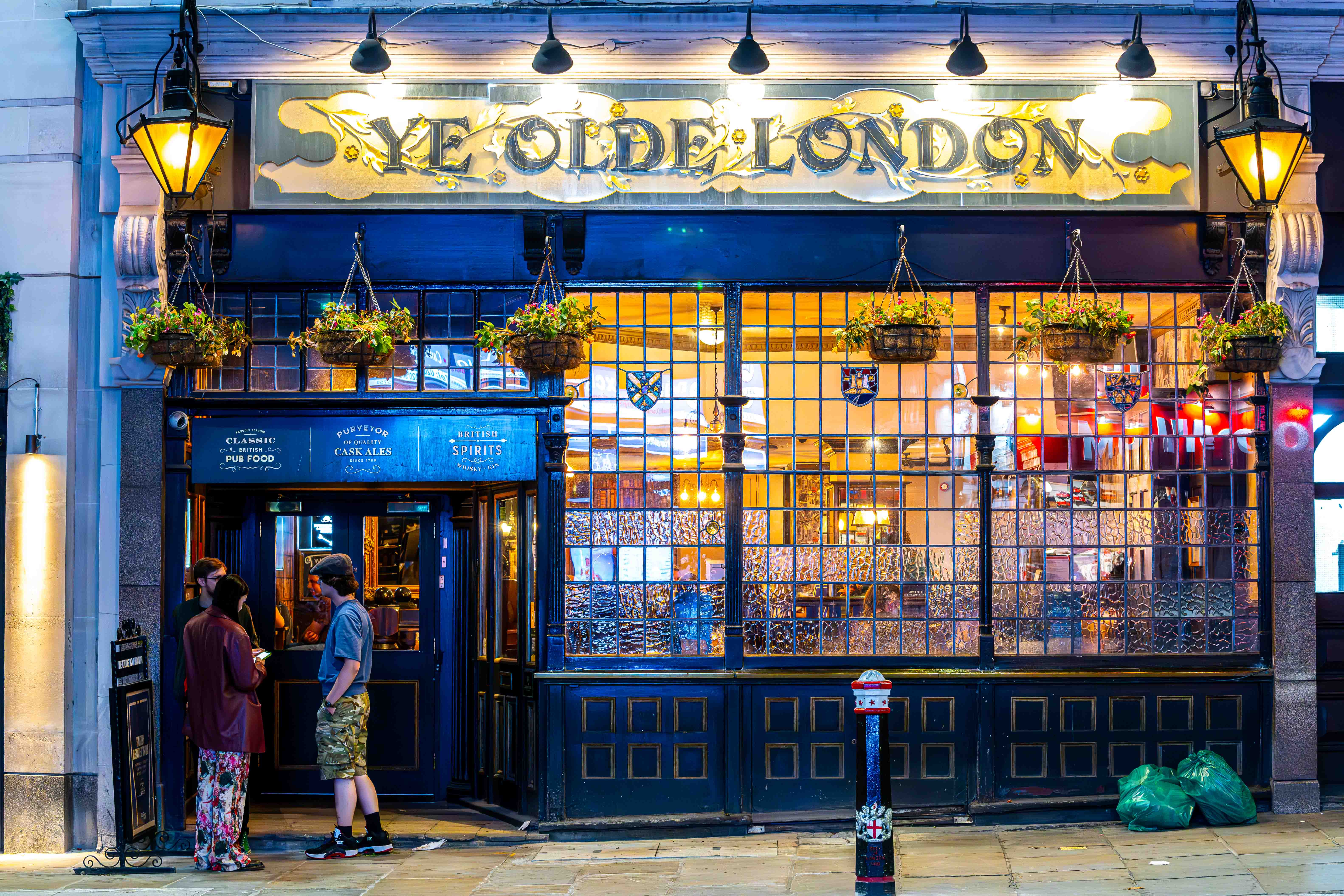 Ye Olde London Pub - London